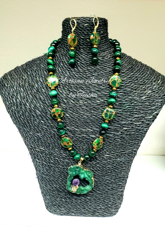 Women's Green mosaic agate necklace set